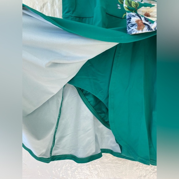 Land’s End Women's Petite Side Tie Mini Green/Floral Swim Dress Swimsuit; 12P - Picture 3 of 9